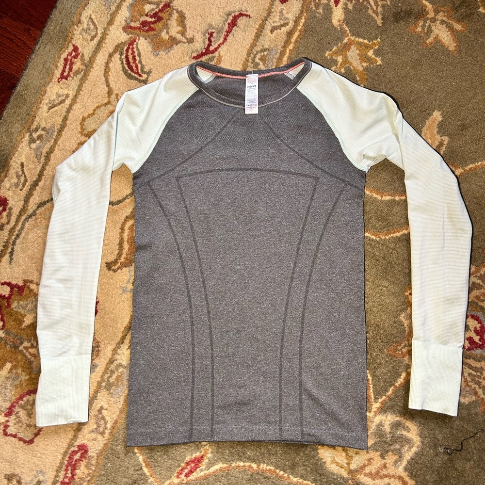 Ivivva Girls Gray & Mint Green Long Sleeve Top size 12